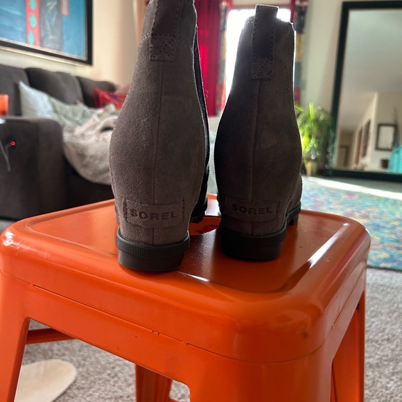 Sorel Joan of Arctic Wedge Lou Chelsea boots‼️ - Picture 4 of 8